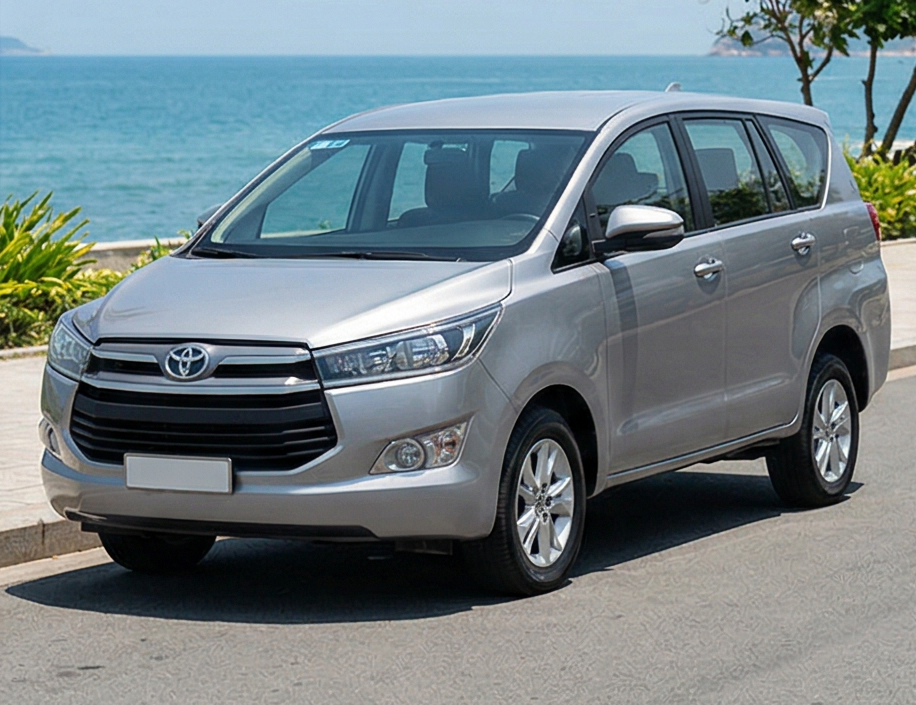 7-Seater Car